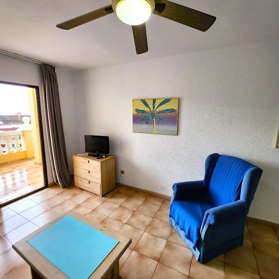 Apt In Castle Harbour With Great Views C104 로스크리스티아노스 아파트